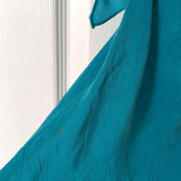 Click by Color Me Cotton 90's Vintage Flowy Layered Chiffon V-neck Tank Top Teal - Picture 8 of 11